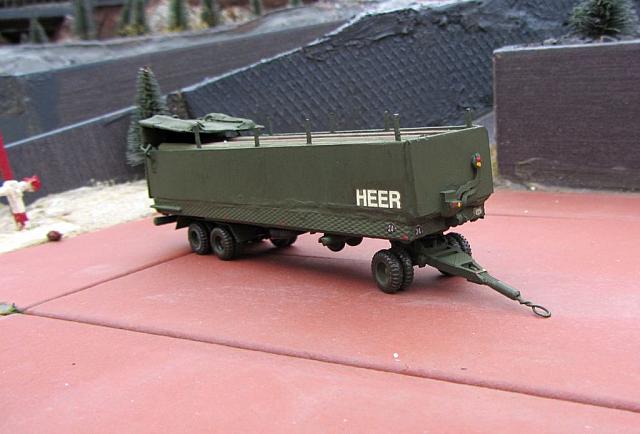 Lastenanhänger 24t