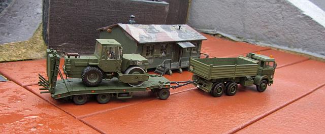 Iveco Magirus Typ 260-32 3-Seitenmuldenkipper mit Lastanhänger 15,5 t