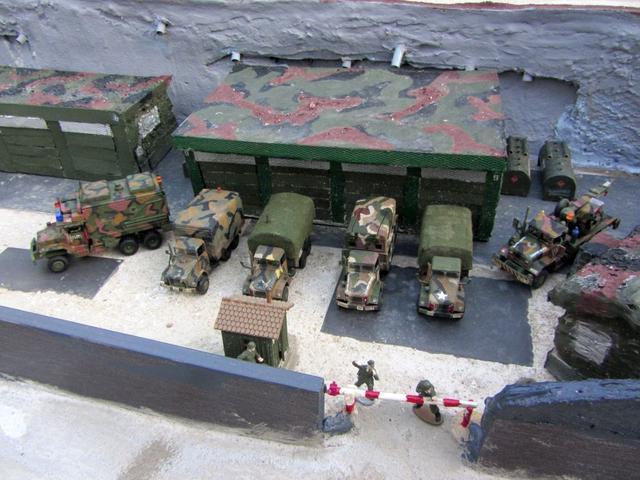 Fahrzeuge vom Feldbewegungsradar US-Army