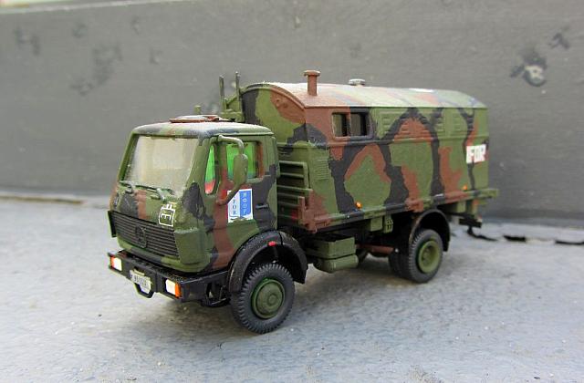 MB 1017 A mit Ladehilfe und Kofferaufbau vom MAN 630 L2 A Bundeswehr 1995