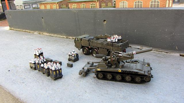 Begleitfahrzeug Faun L 912-21 MUN und Feldhaubitze M110, Bundeswehr 1964