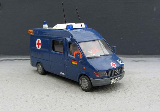 MB Sprinter 314 TDI: Sanitätsfahrzeug der Bundeswehr 2004