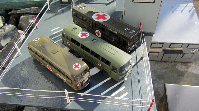 3x Großraum-Kraftkrankenwagen der Bundeswehr ab 1958 - ca. 1990