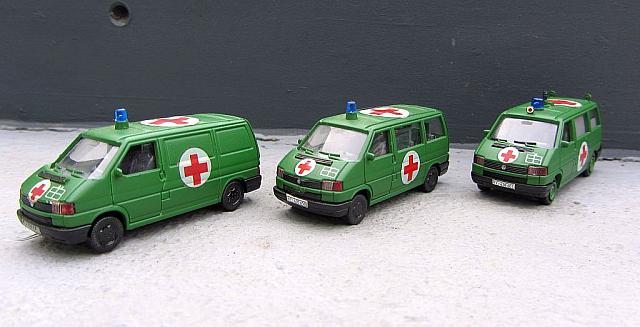 3x VW T4 D, Sanitätsfahrzeuge der Bundeswehr 2001