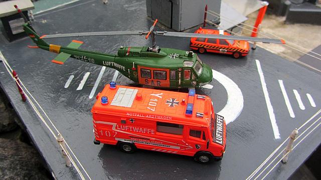 Transporthubschrauber BELL UH 1D Bundeswehr-Luftrettung-Luftwaffe von 2000