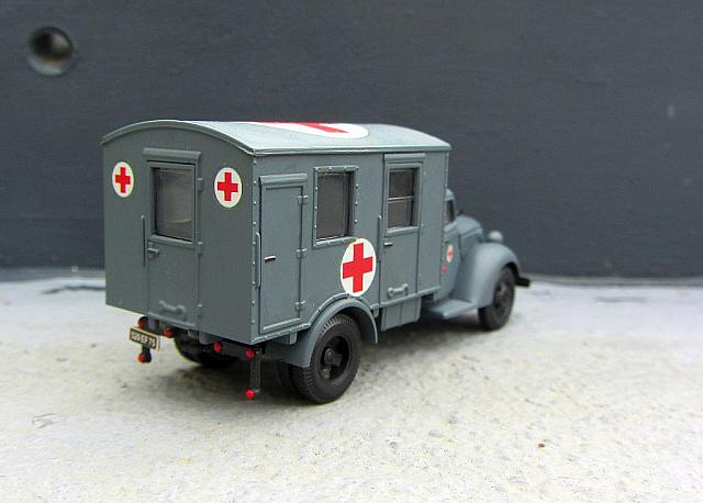 Ford LKW 2t Typ V 3000 S DRK Krankenwagen 1938