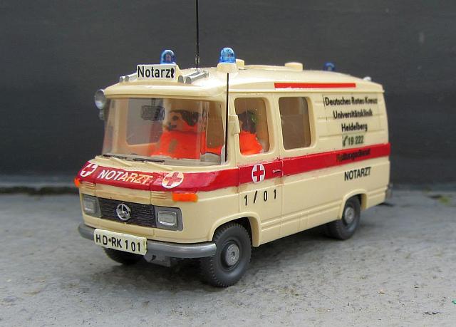 MB 508 D Notarztwagen