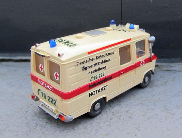 MB 508 D Notarztwagen