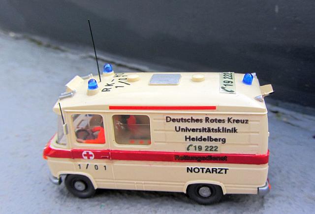 MB 508 D Notarztwagen