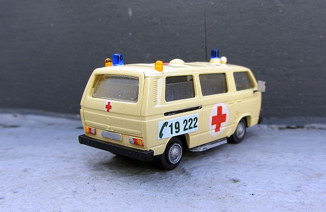 VW T3 Flachdach DRK-KTW 1990