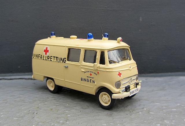 MB O 319 DRK Einsatzfahrzeug von 1963