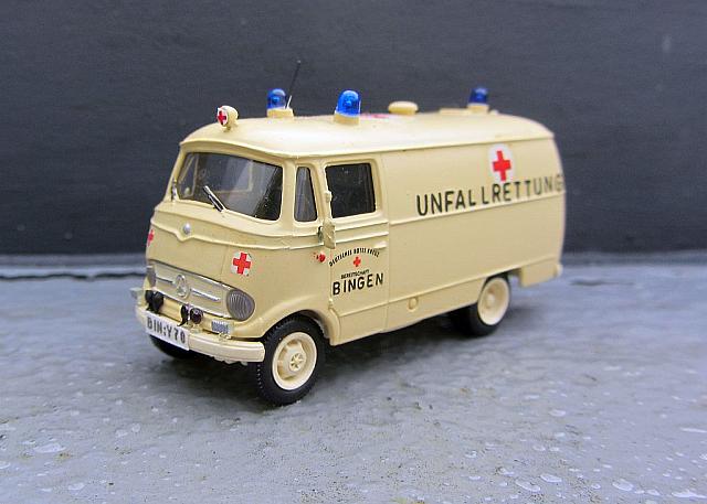 MB O 319 DRK Einsatzfahrzeug von 1963