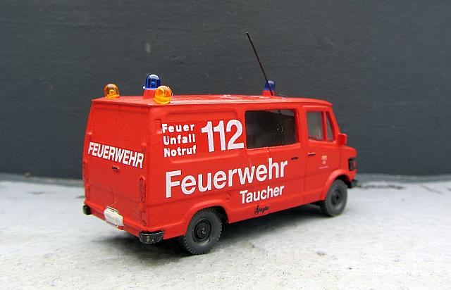 DB 307 D Kastenwagen: Einsatzfahrzeug der Feuerwehr von 1980