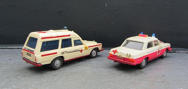 2x MB 220 DRK Einsatzfahrzeuge 1968