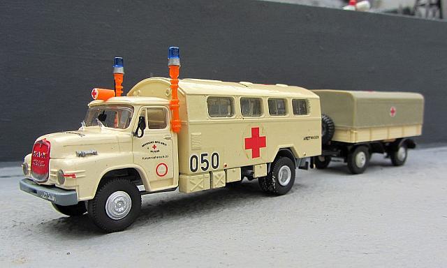 MAN Kurzhauber Ponton TYP 1570: Einsatzfahrzeug des DRK mit Lastanhänger 3,0t von 1967