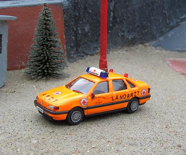 VW Passat 2 DRK Einsatzfahrzeug von 1991