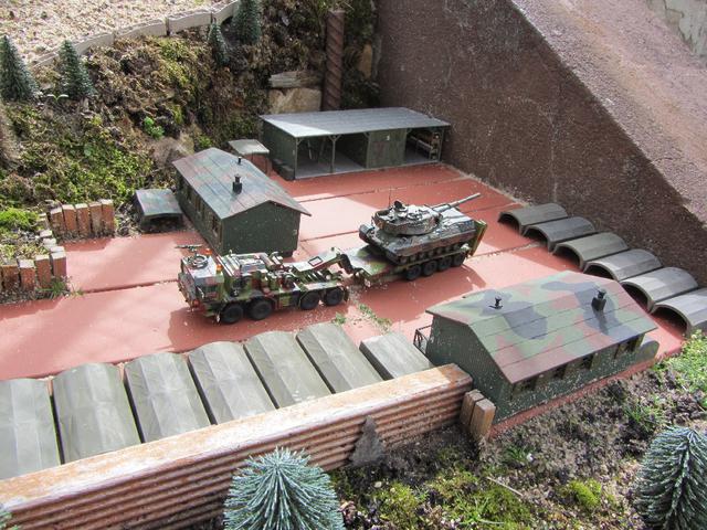 Bundeswehr im Gelände 2000