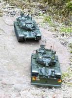 1x M60 A3 mit 105mm Bordkanone und mit Räumschaufel M9 US-Army von 1980 und 1x M60 A3 mit 105mm Bordkanone US-Army von 1978