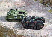 links: M113 A1 G PzMrs. Bundeswehr 1970 und rechts: M113 A2 NDV2 G3 PzMrs. Bundeswehr 1978