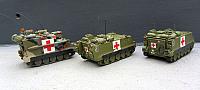 Links: M577 A1 Stabssanitätsfahrzeug der US-Army von 1970, Mitte: 1x M113 A2, Rechts: 1x M113 A1 Sanitätspanzer der US-Army  1985