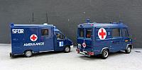 Links: MB Sprinter 314 TD Sanitätsfahrzeug der NATO 2005, Rechts: MB 614D, Sanitätsfahrzeug der Nato 2000