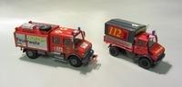 Links: MB Unimog 1550 L (4x4) Feuerwehrrüstwagen Rechts: MB Unimog 1300 L (4x4) Sonderaufbau Wasserrettung Feuerwehr von 1995