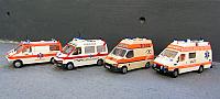 Einsatzfahrzeuge von einem privaten Rettungsdienst 1993