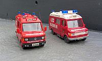 2x MB 307 D Rettungswagen der Feuerwehr in München 1978