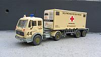 MB 1017 A Sattelzugmaschine mit Aufleger und Operationscontainer DRK von 1985