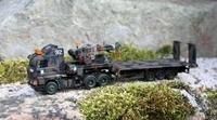 SCANIA 143h SZM mit Mehrzweckaufleger und 7t Ladekran der belgischen Army von 2000